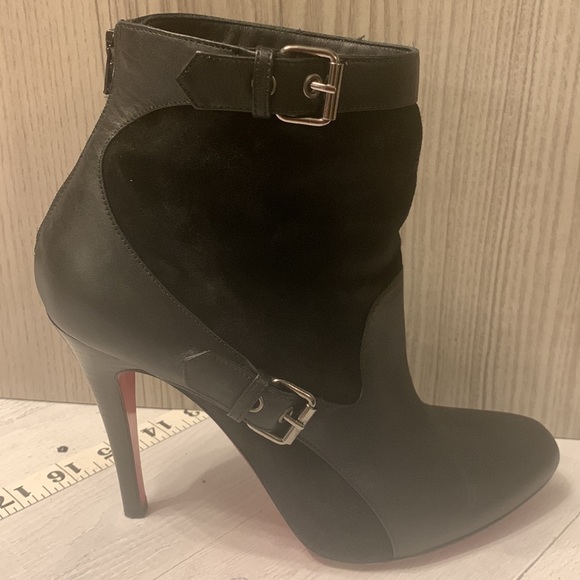 Christian Louboutin CANNASONNE 100 Ankle Bootie - Picture 2 of 7
